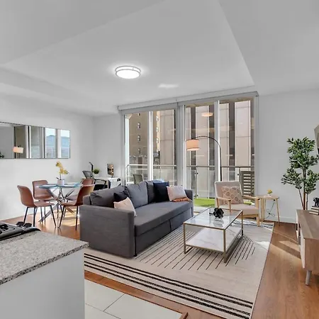 Ferienwohnung Stylish 1Br Near Bokcntr-Gym,Lounge,Balcony,Pet Ok